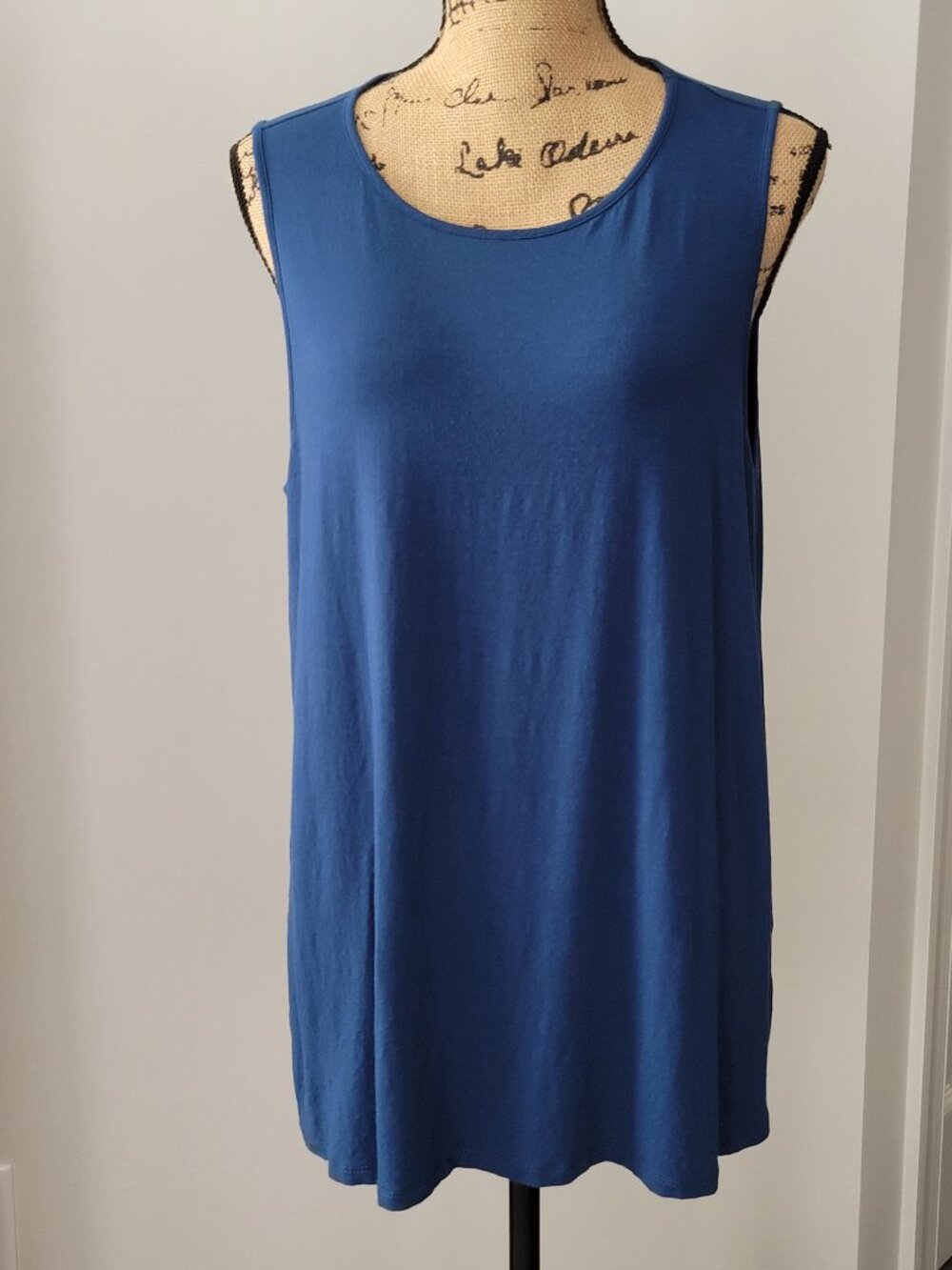 J. Jill Wearever Collection Blue round Neck Sleeveless Knit Tank Top Large